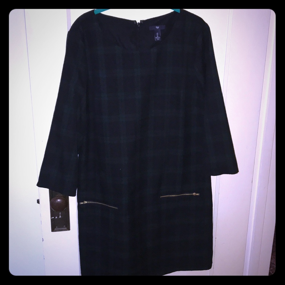 GAP vintage looking dark green and black checkered